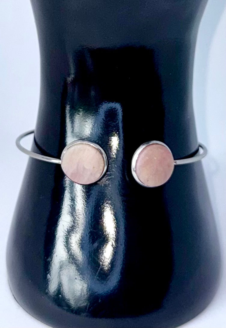 Shellglow Cuff