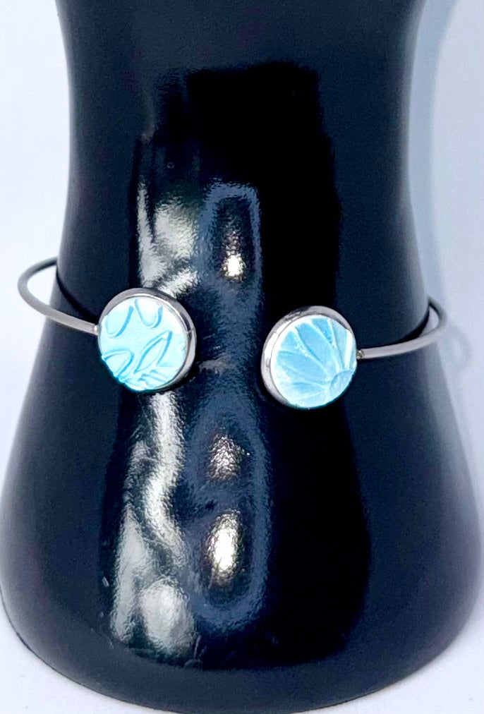 Skyleaf Cuff