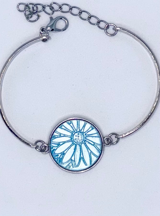 Daylight Daisy Cuff