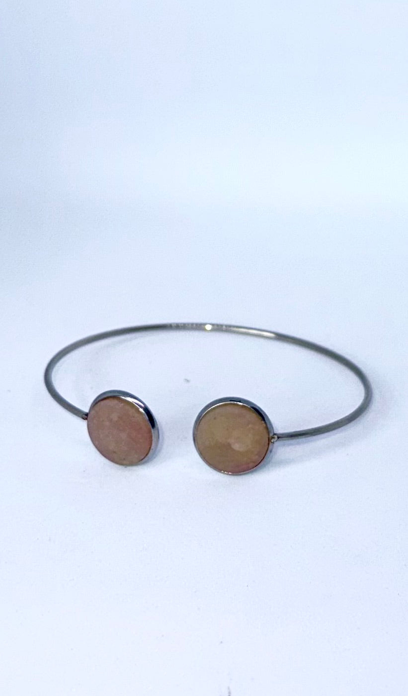 Sunveil Cuff