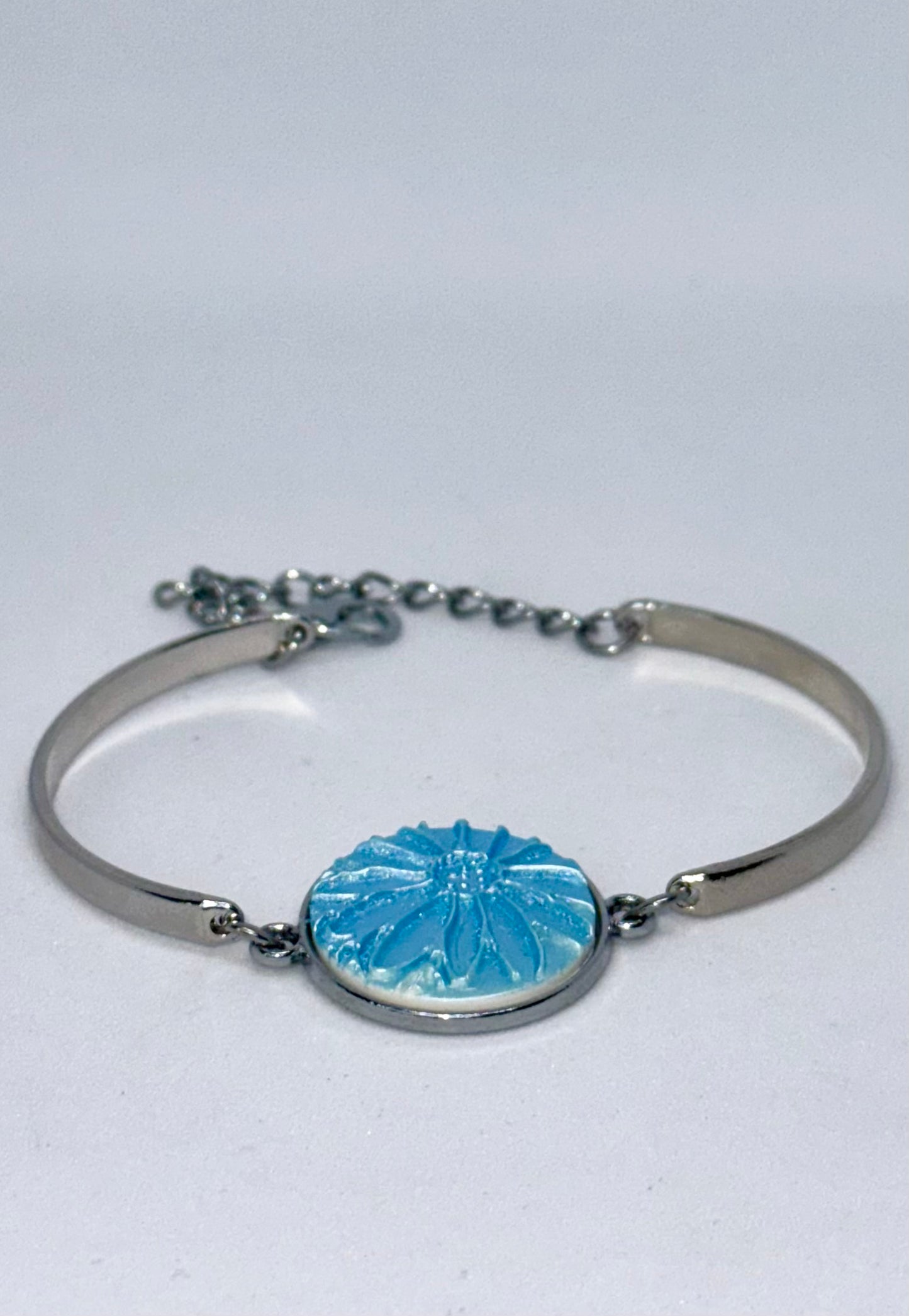 Daylight Daisy Cuff