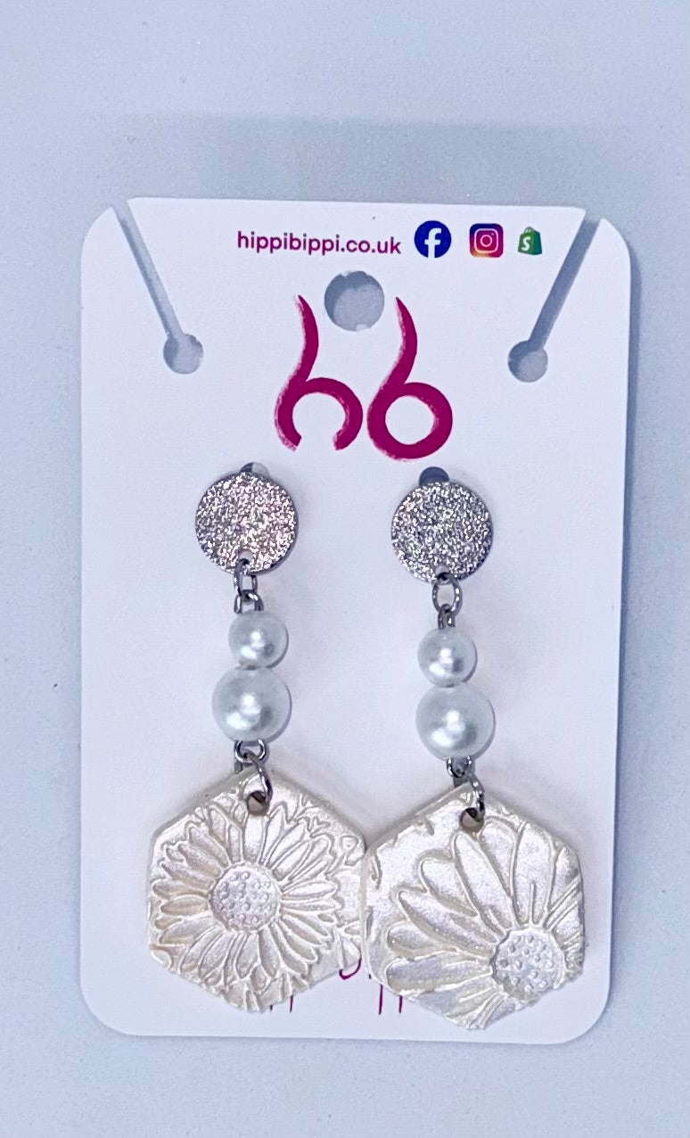 Moon Daisy Drops