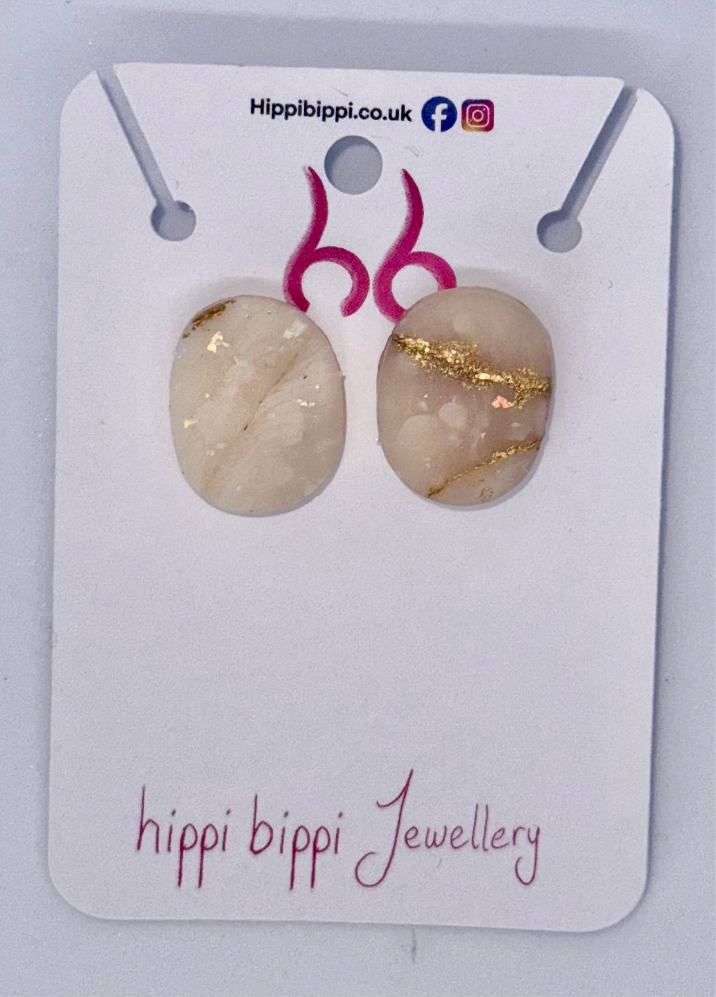 Quartz Oval