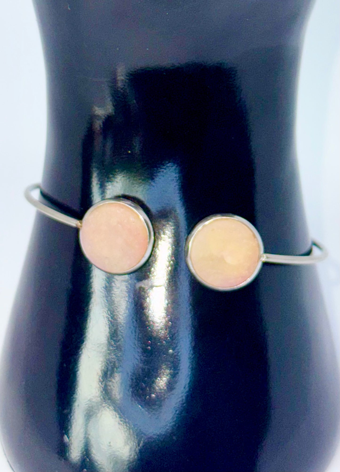 Sunveil Cuff