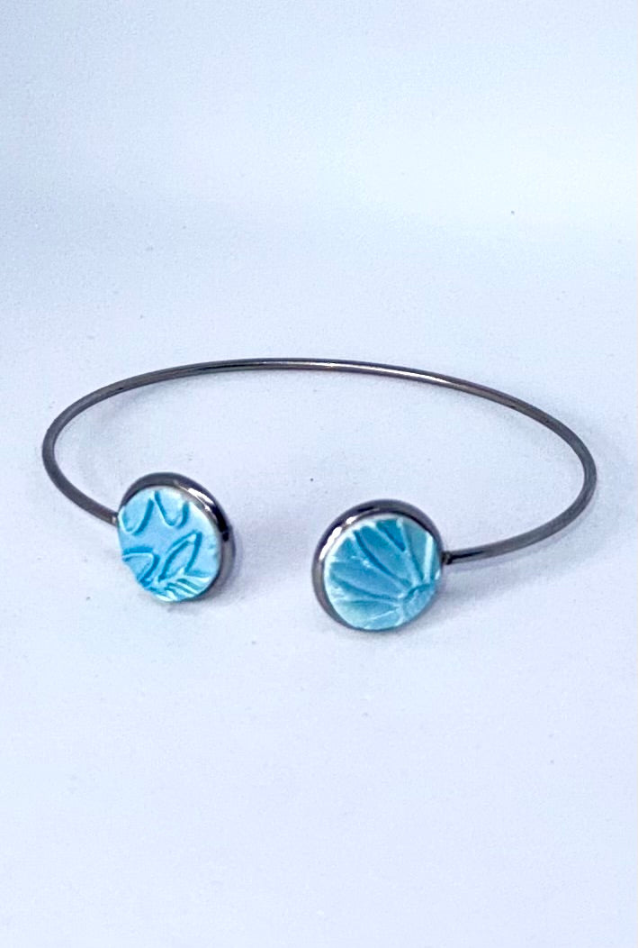 Skyleaf Cuff