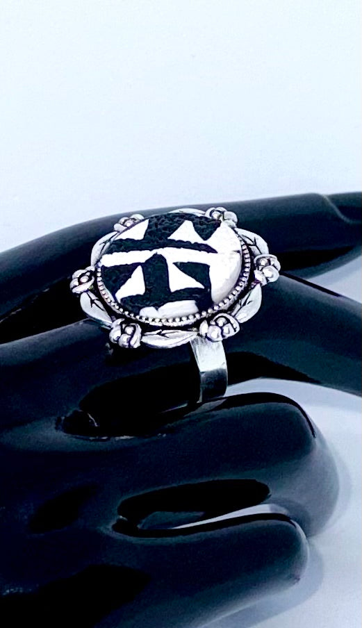 Baroque Edge Ring