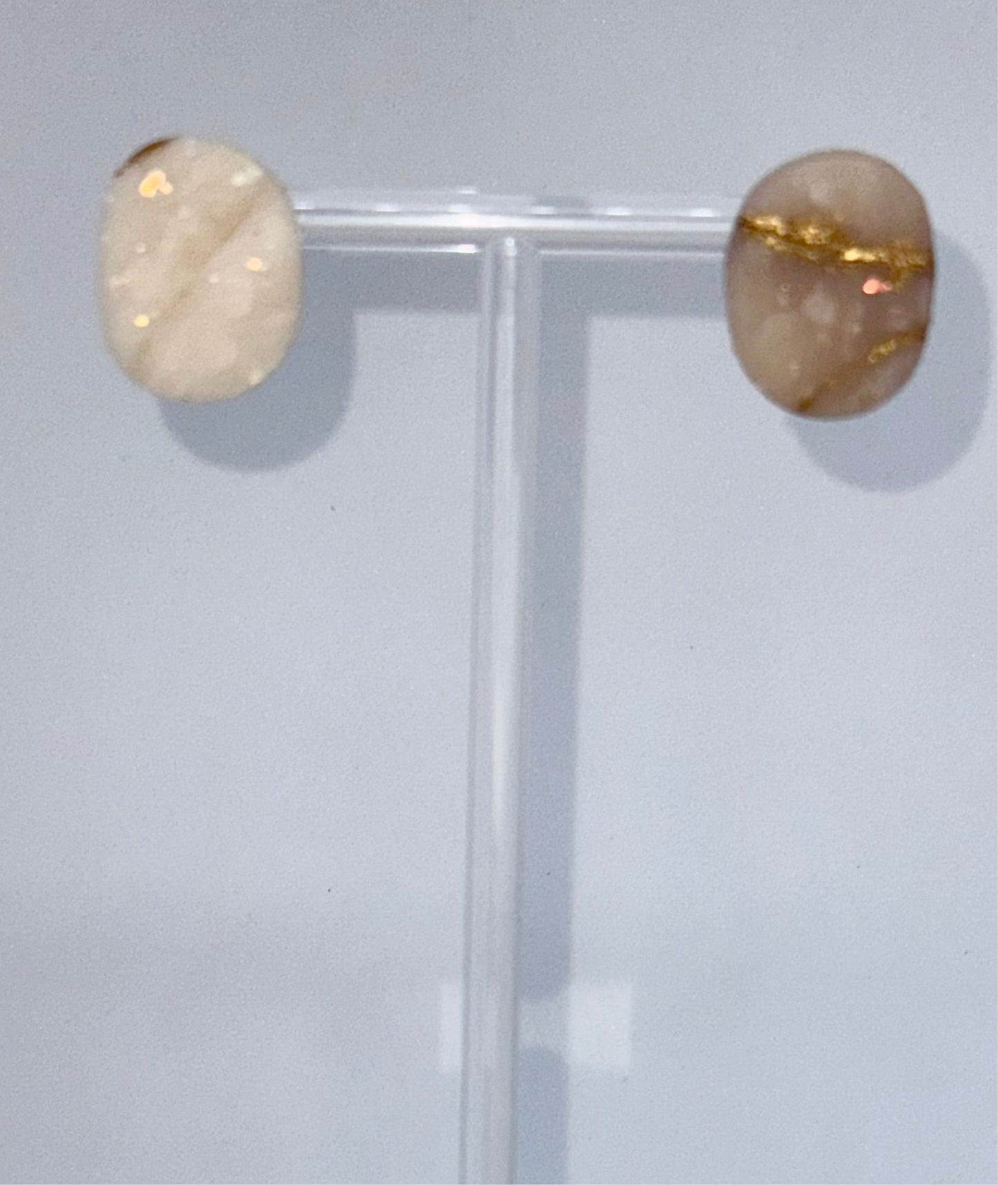 Quartz Oval