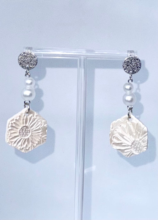 Moon Daisy Drops