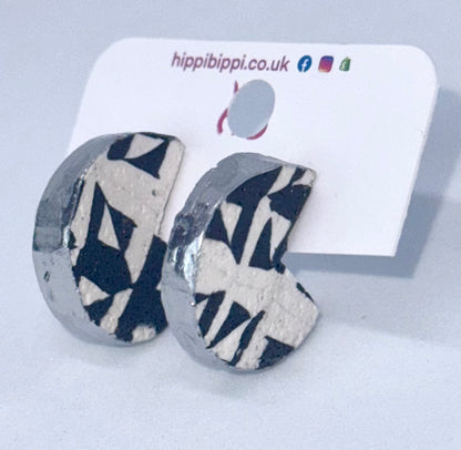 Fragment Studs – Monochrome