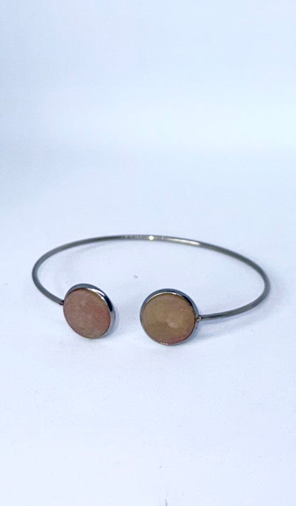 Sunveil Cuff