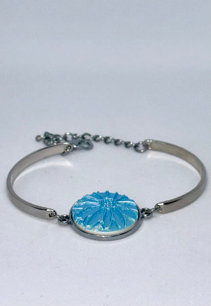 Daylight Daisy Cuff