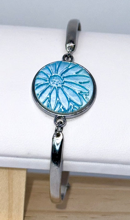 Daylight Daisy Cuff