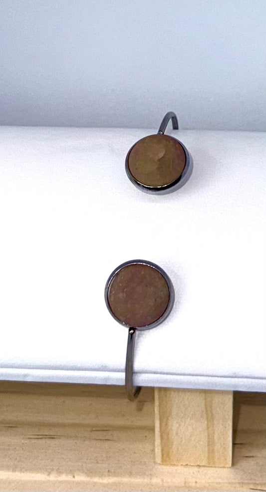 Sunveil Cuff