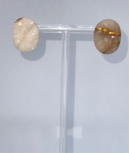 Quartz Oval
